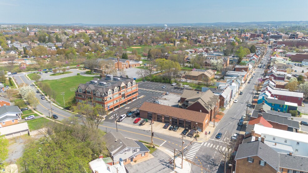 More Photos Of 10 N Jefferson St, Frederick Office For Lease