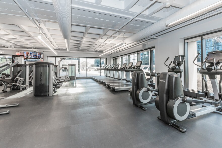 More Photos Of 100 First Stamford Pl, Stamford Office For Lease