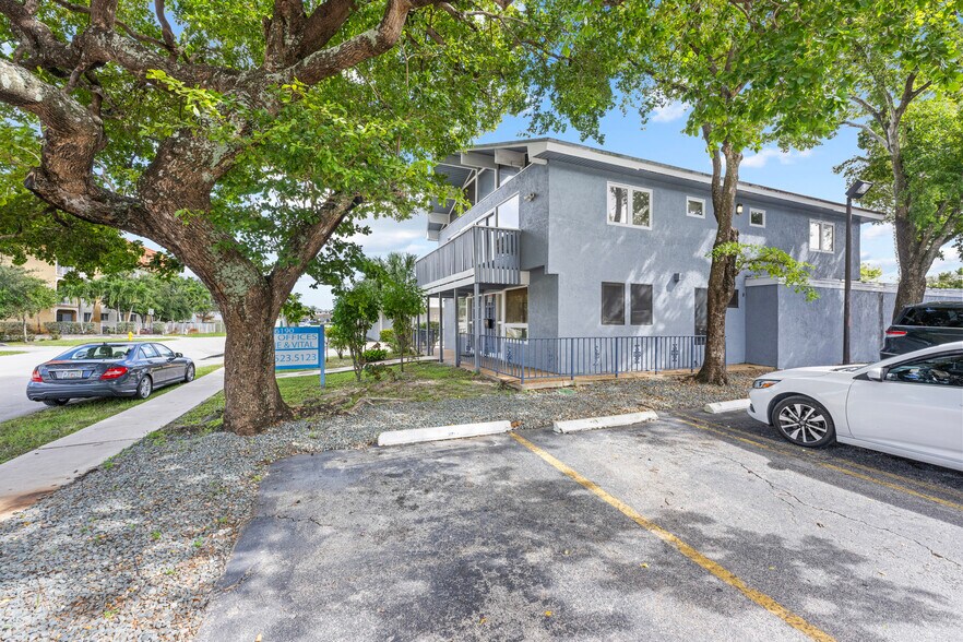 More Photos Of 6190 NW 11th St, Sunrise Office For Sale