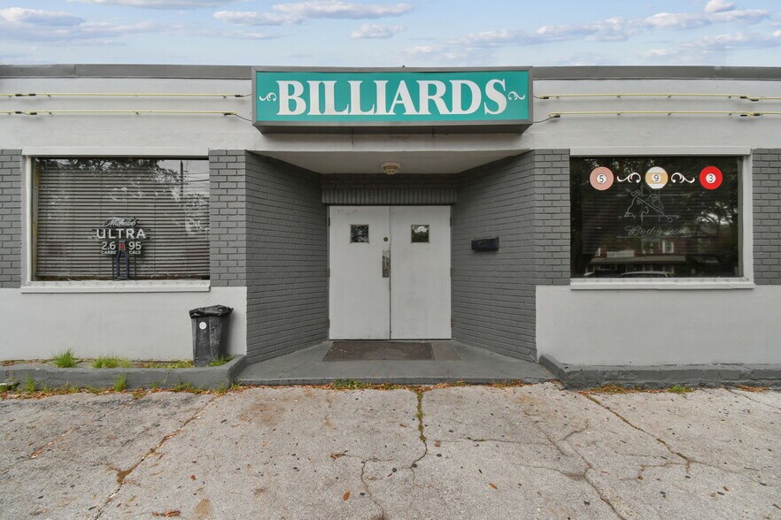 More Photos Of 1212 Rogers St, Clearwater Bar For Sale