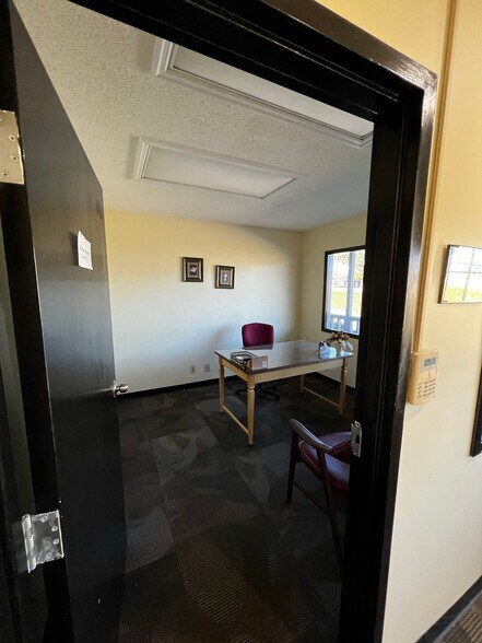 More Photos Of 1540 Highway 19 N, Thomaston Storefront For Lease