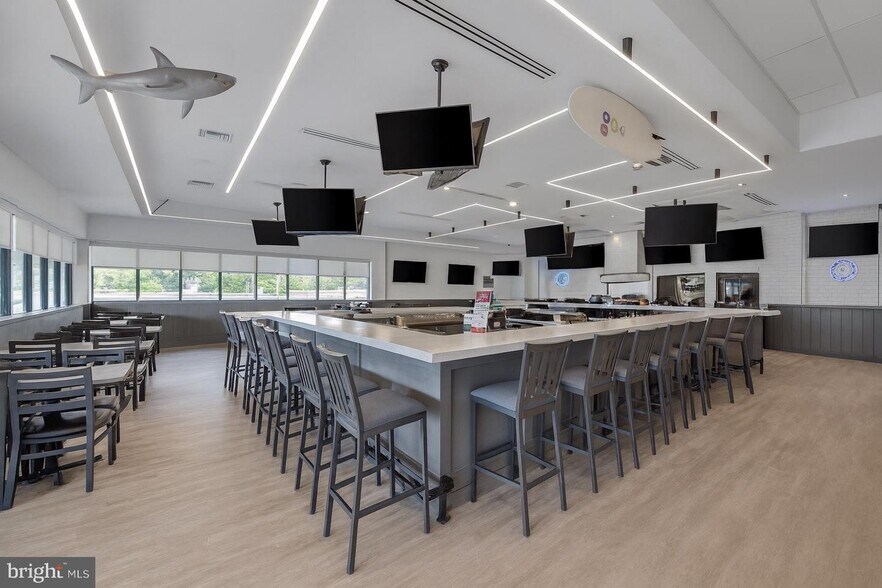 More Photos Of 820 N Black Horse Pike, Williamstown Bar For Sale