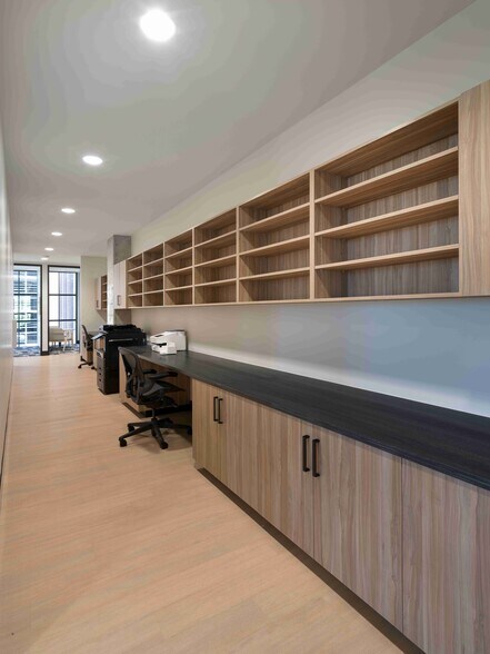More Photos Of 222 N Detroit Ave, Tulsa Office For Lease
