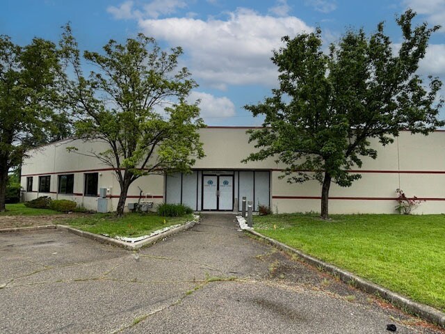 More Photos Of 9870 A Redhill Dr, Blue Ash Flex For Lease