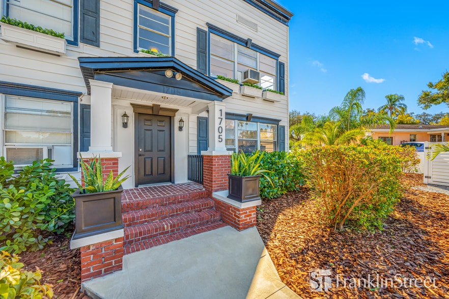 More Photos Of 1705 Apache Trl, Clearwater Multifamily For Sale