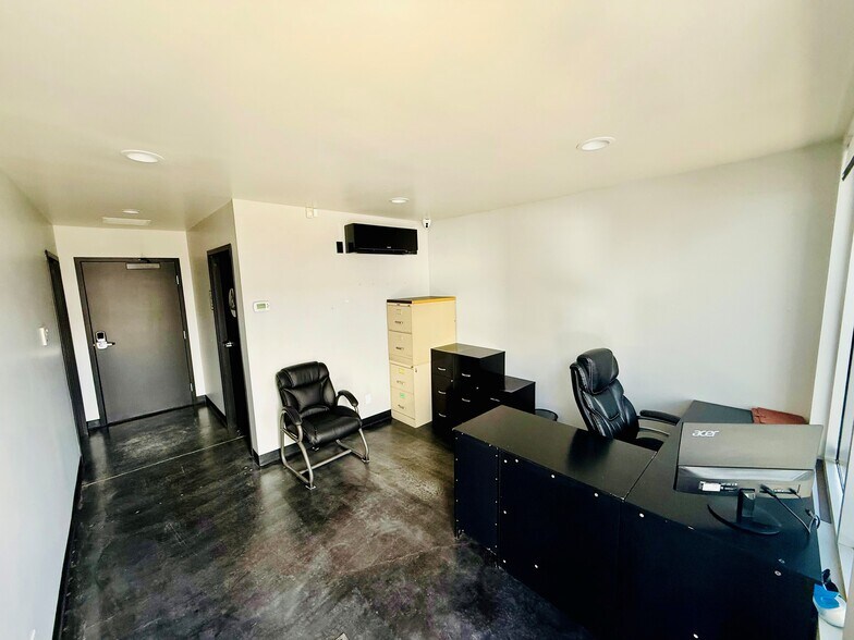 More Photos Of 930 Huber St, Grover Beach Warehouse For Sale
