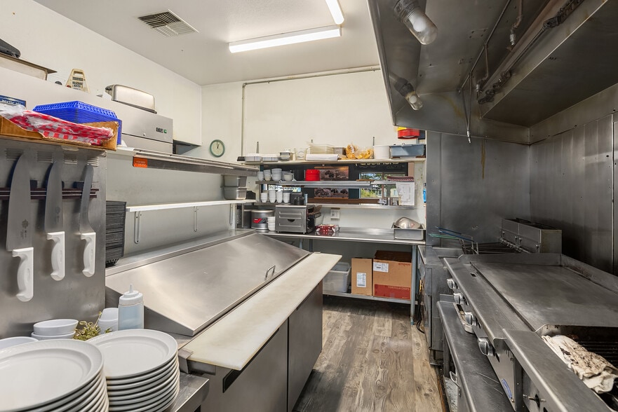 More Photos Of 8381 WA-903 Hwy, Ronald Restaurant For Sale