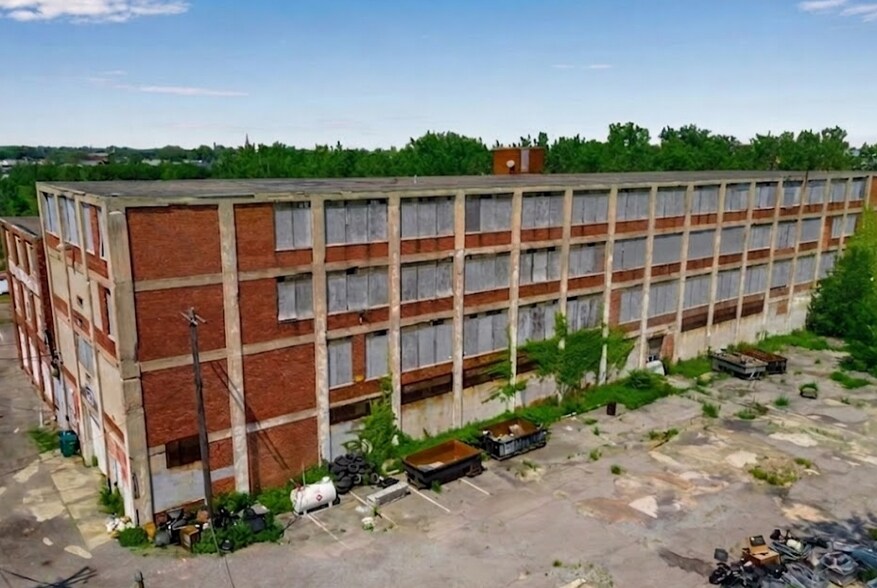 More Photos Of 133 Tonawanda St, Buffalo Warehouse For Sale