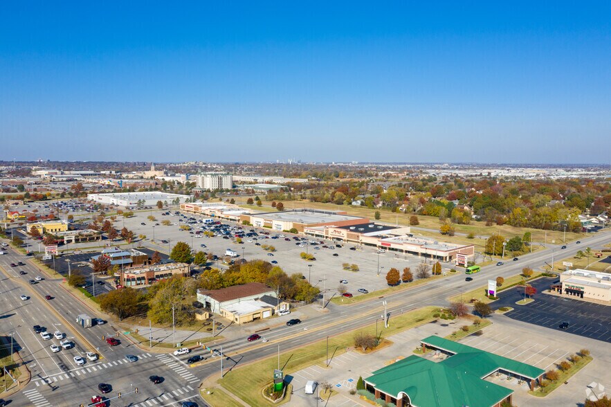 Primary Photo Of 11011-11123 E 71st St, Tulsa Unknown For Lease