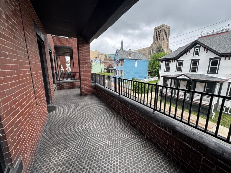 More Photos Of 316-320 S Pennsylvania Ave, Greensburg Apartments For Sale
