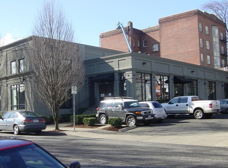 More Photos Of 407 NW 17th Ave, Portland Office For Lease