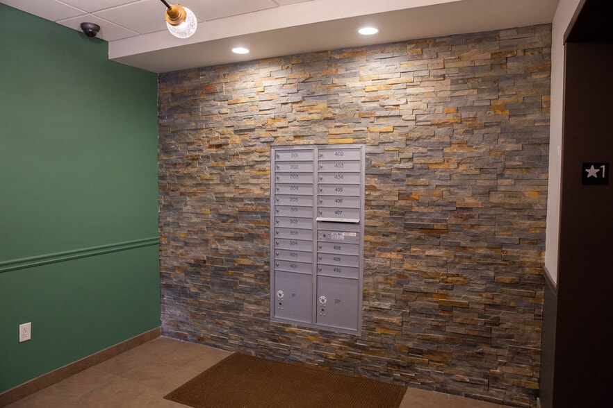 More Photos Of 8 Jenkins Ct, Durham Office For Lease