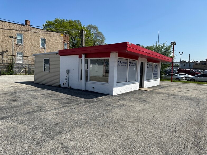 More Photos Of 2435 N Cicero Ave, Chicago Auto Dealership For Sale