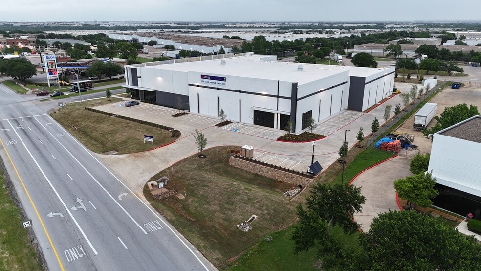 Primary Photo Of 2322 N State Highway 360, Grand Prairie Warehouse For Sale