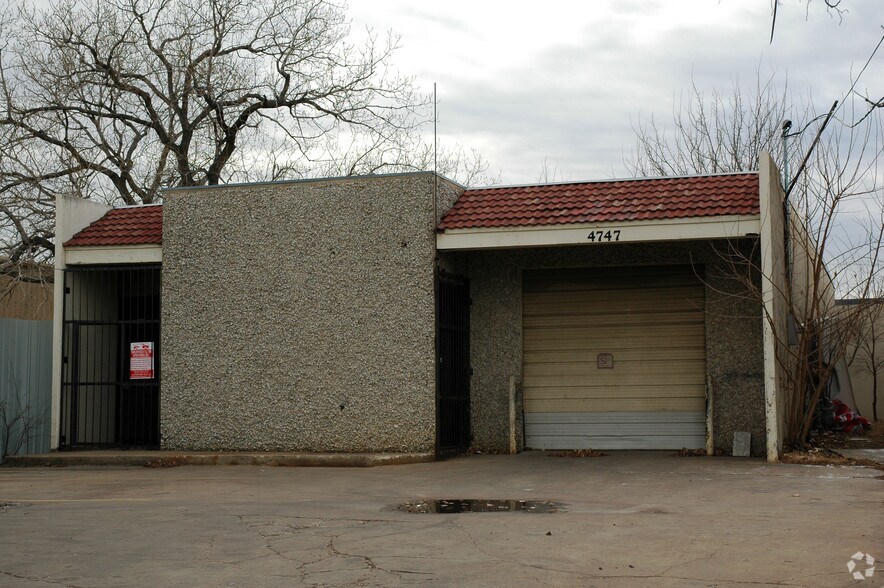 More Photos Of 4747 Don Dr, Dallas Warehouse For Lease