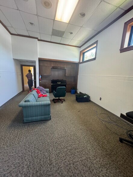 More Photos Of 330 W Main St, Forest City Bank For Lease