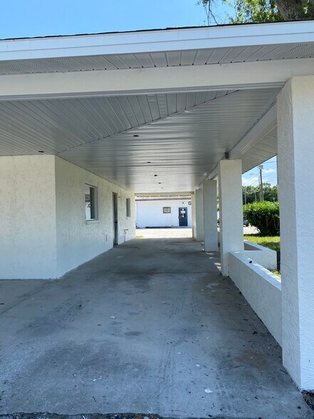 More Photos Of 6010 Wall St, Port Richey Warehouse For Sale