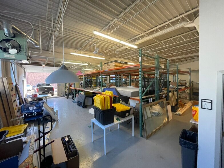 More Photos Of 3113 S Lynn Ave, Minneapolis Research And Development For Lease