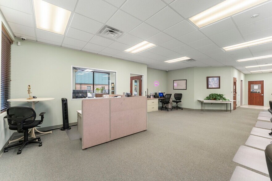 More Photos Of 1125 Cypress Station Dr, Houston Medical For Sale