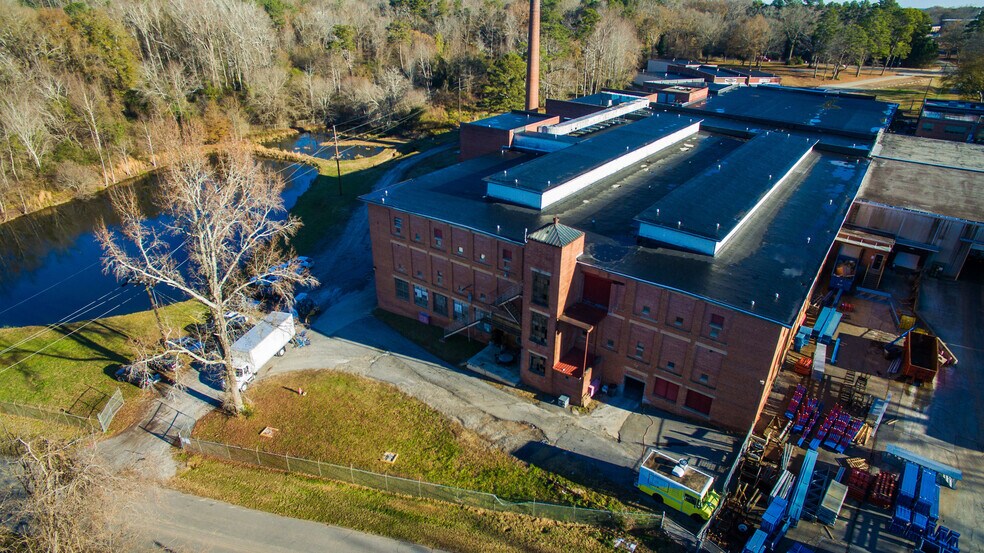 More Photos Of 200 Barrett St, Monroe Warehouse For Lease