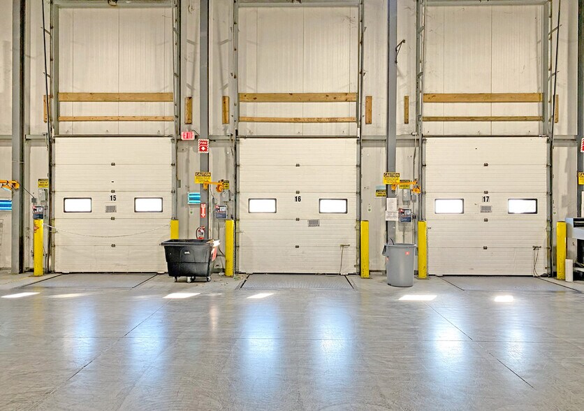 More Photos Of 505 Collins St, Attleboro Warehouse For Lease