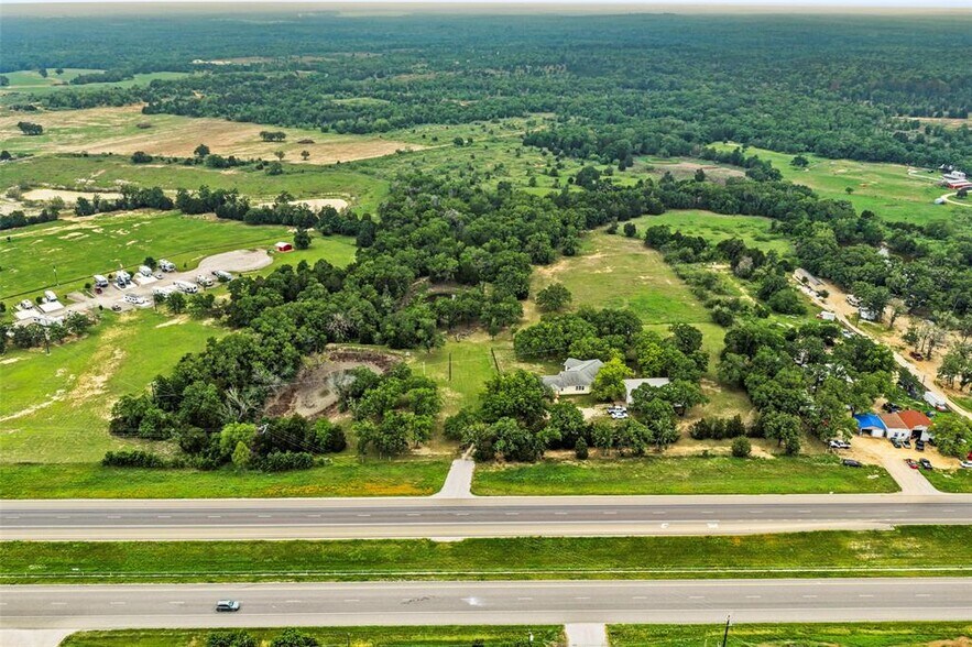 More Photos Of 1389 U.S. 290 E, Elgin Land For Sale