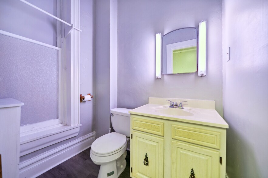 More Photos Of 314-316 W Main St, Monongahela Storefront Retail Office For Sale