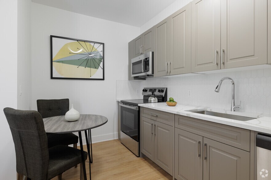 More Photos Of 110 Bergen Tpke, Little Ferry Apartments For Lease