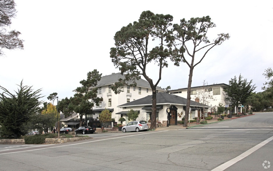 More Photos Of Ocean Ave, Carmel Hotel For Lease