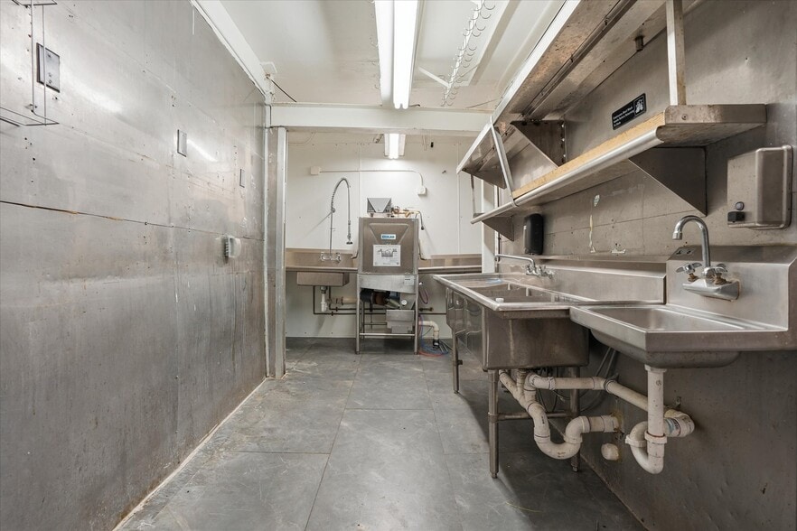 More Photos Of 45 NW 22nd Ave, Miami Restaurant For Sale