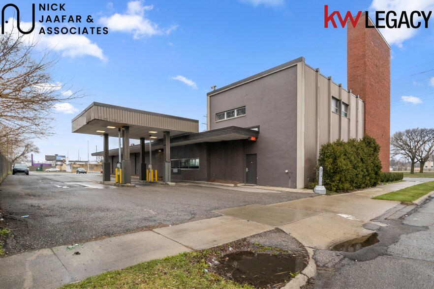 More Photos Of 17221 W 8 Mile Rd, Detroit Bank For Sale
