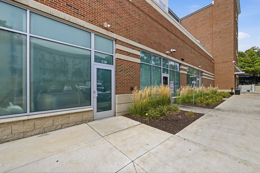 More Photos Of 98-118 Front St, Berea Dormitory For Lease