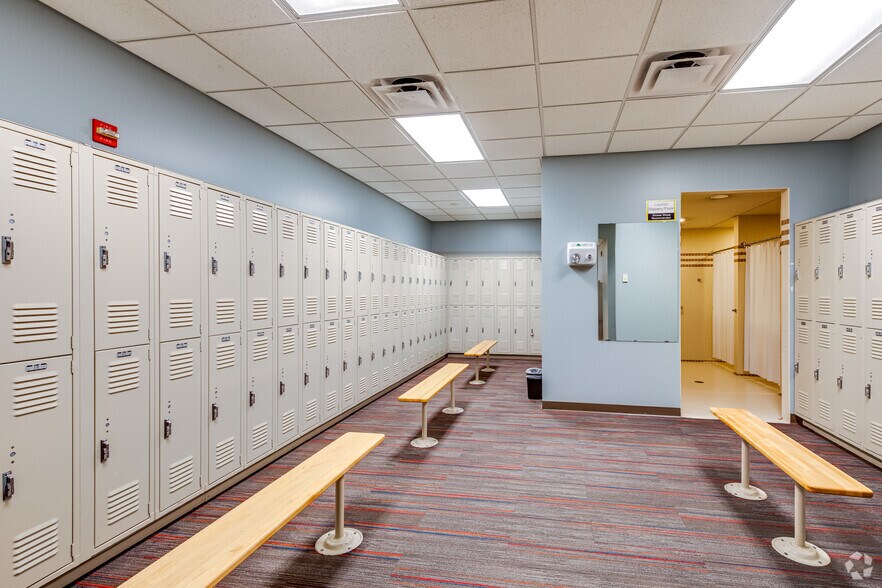 More Photos Of 380-388 Saint Peter St, Saint Paul Office For Lease