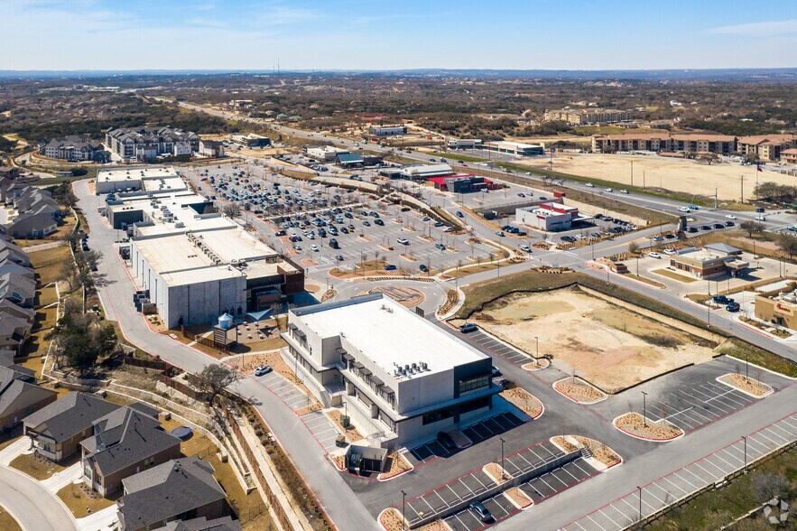 More Photos Of 165 Hargraves Dr, Austin Storefront Retail Office For Lease