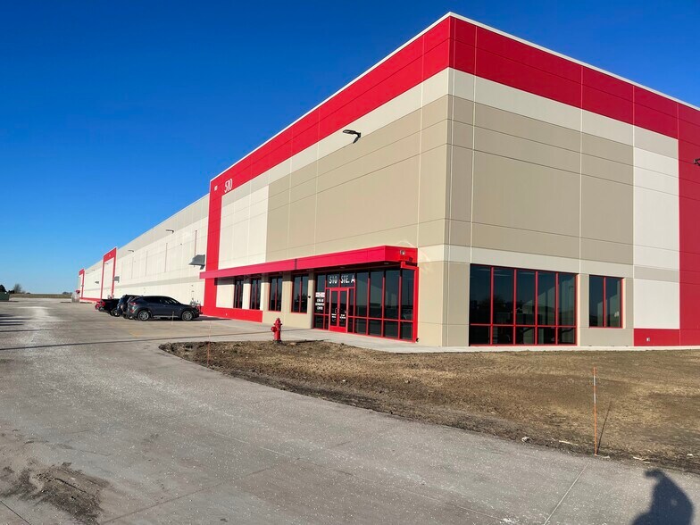 More Photos Of 510 Sterling Drive,, Walcott Light Manufacturing For Lease