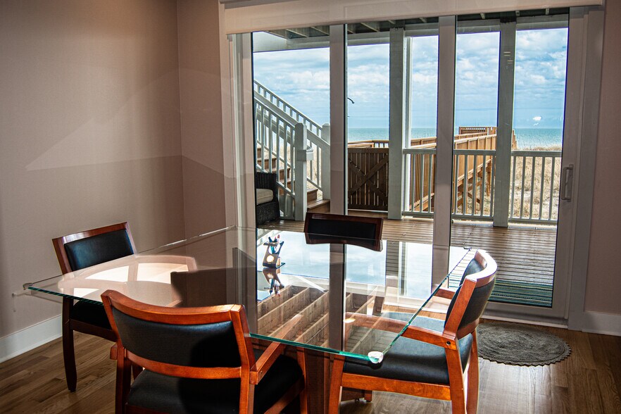 More Photos Of 312 Carolina Beach Ave N, Carolina Beach Office For Sale