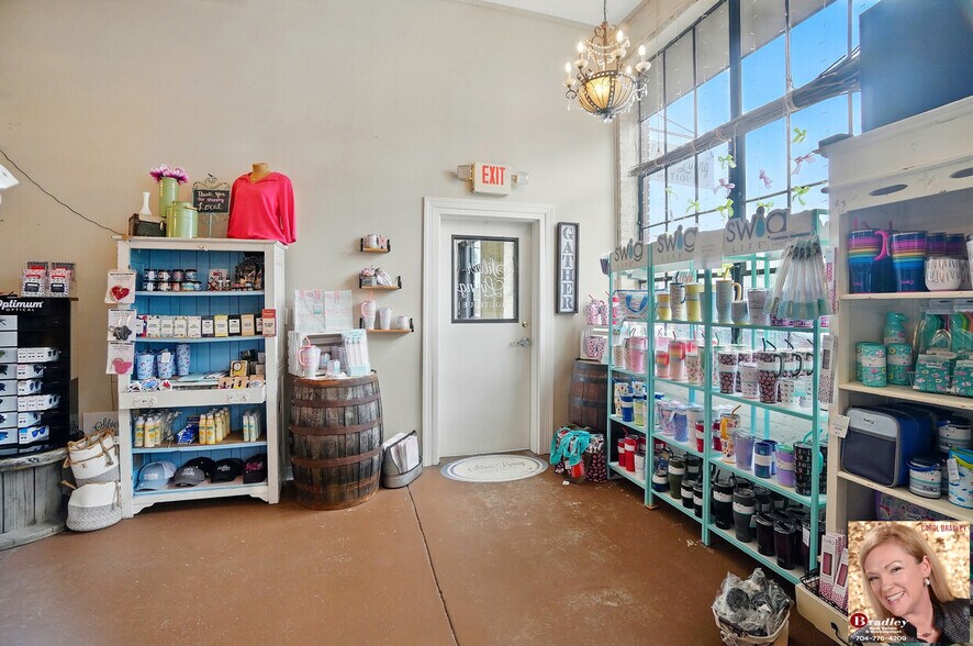 More Photos Of 109 N Hayne St, Monroe Apartments For Sale