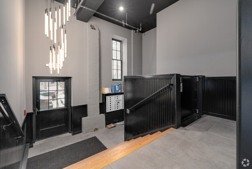 More Photos Of 500 N 13th St, Philadelphia Multifamily For Sale