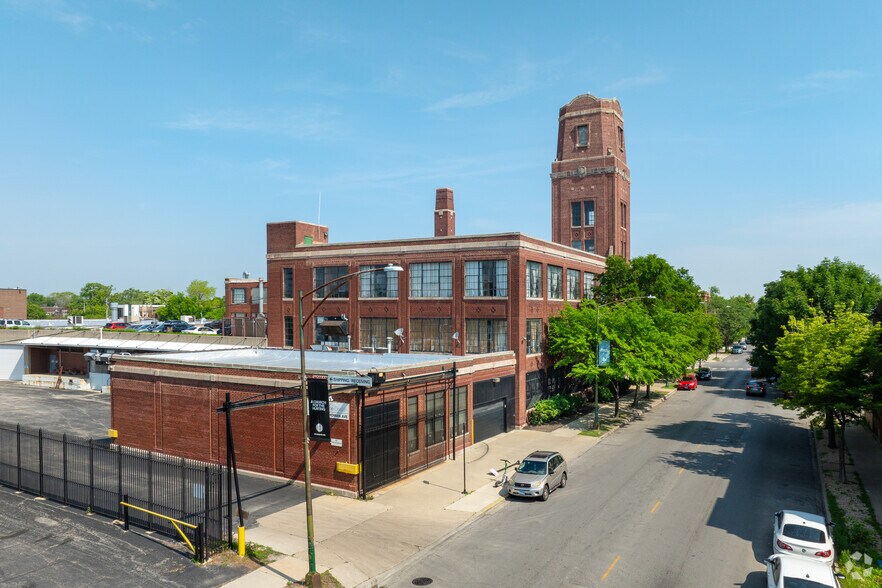 Primary Photo Of 1240 N Homan Ave, Chicago Light Distribution For Lease