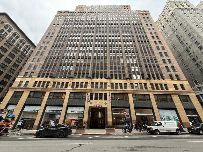 More Photos Of 2 Park Avenue, New York Office For Lease