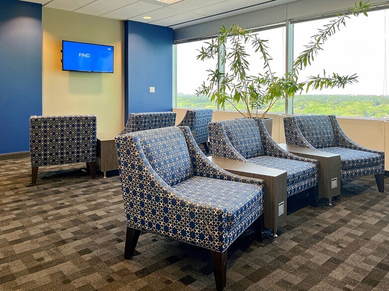 More Photos Of 4711 Yonge St, Toronto Coworking Space