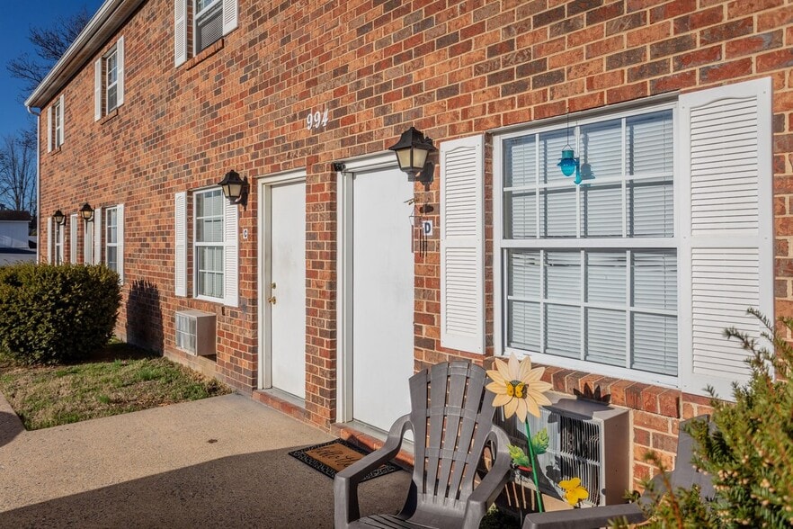 More Photos Of 990 Chicago Ave, Harrisonburg Apartments For Sale