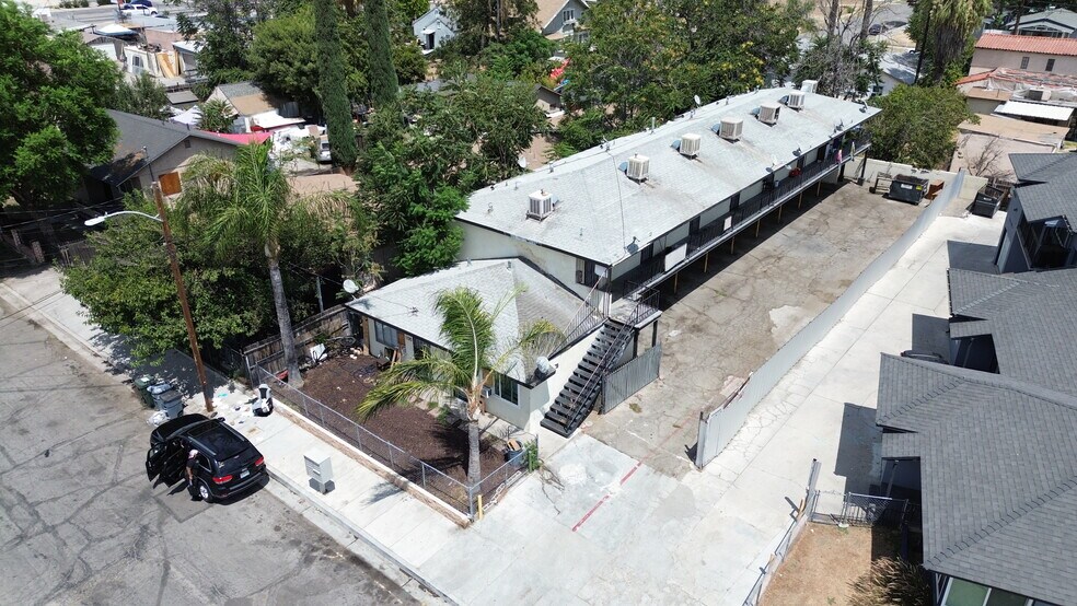 More Photos Of 1137-1139 N Mayfield Ave, San Bernardino Apartments For Sale