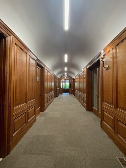 More Photos Of 720 Hopmeadow St, Simsbury Medical For Sale