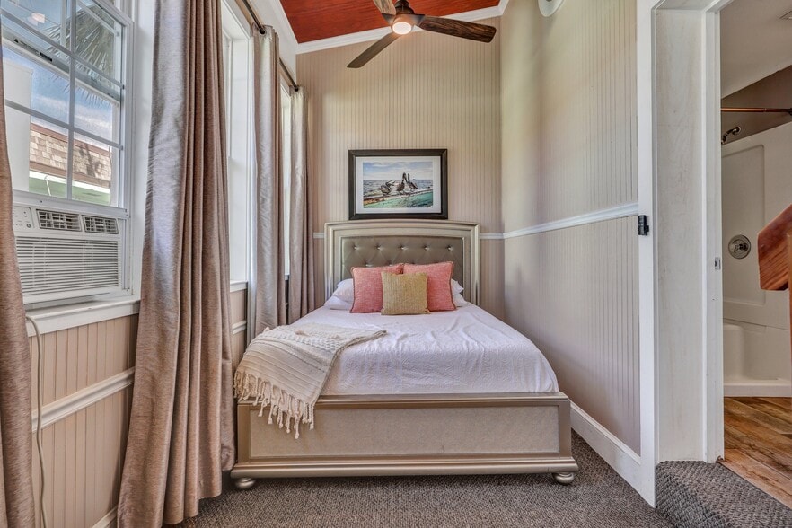 More Photos Of 24 Van Horne Ave, Tybee Island Hospitality For Sale