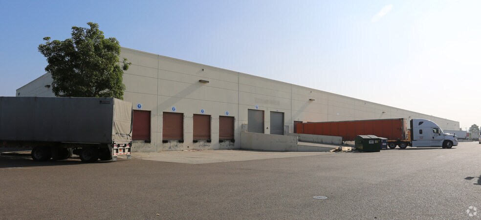 More Photos Of 2323 Avenida Costa Este, San Diego Warehouse For Lease