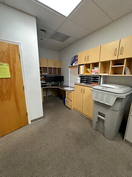 More Photos Of 842 Sunset Lake Blvd, Venice Medical For Lease