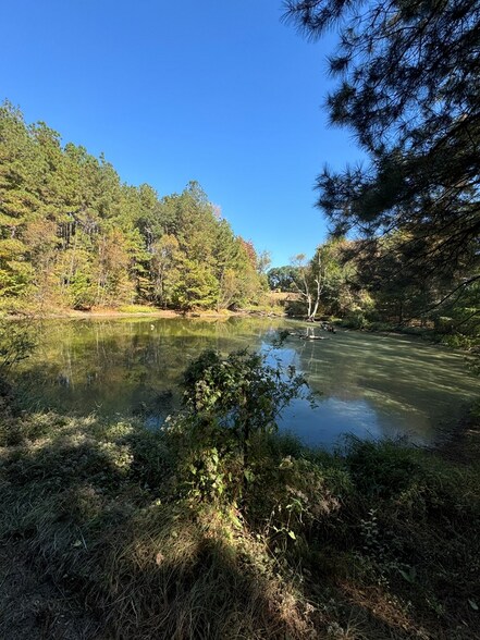 More Photos Of 820 Sligo St, Woodville Auto Repair For Sale