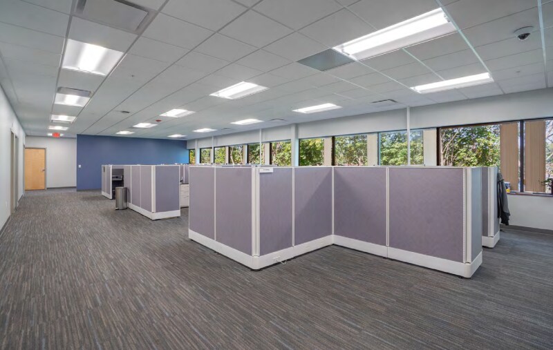 More Photos Of 7 McKay Ave, Winchester Flex For Lease