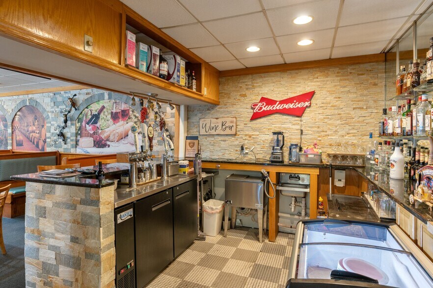 More Photos Of 232 W Moorestown Rd, Wind Gap Restaurant For Sale